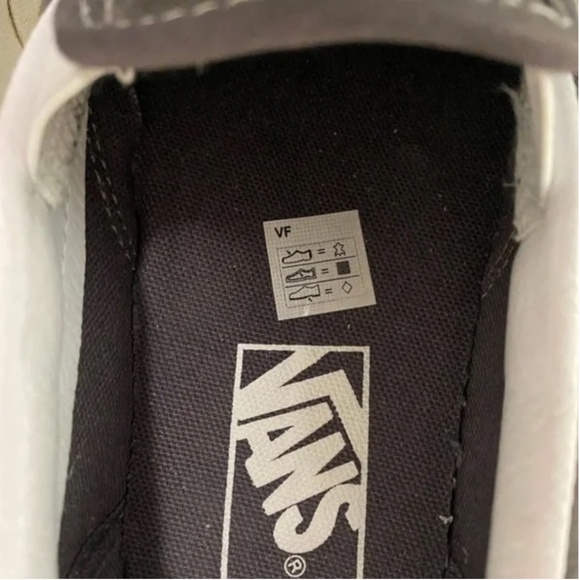 Like-New- Vans Dark Gray Pig Suede Slip-On 59 Shoes (W6/M4.5) - Picture 5 of 8